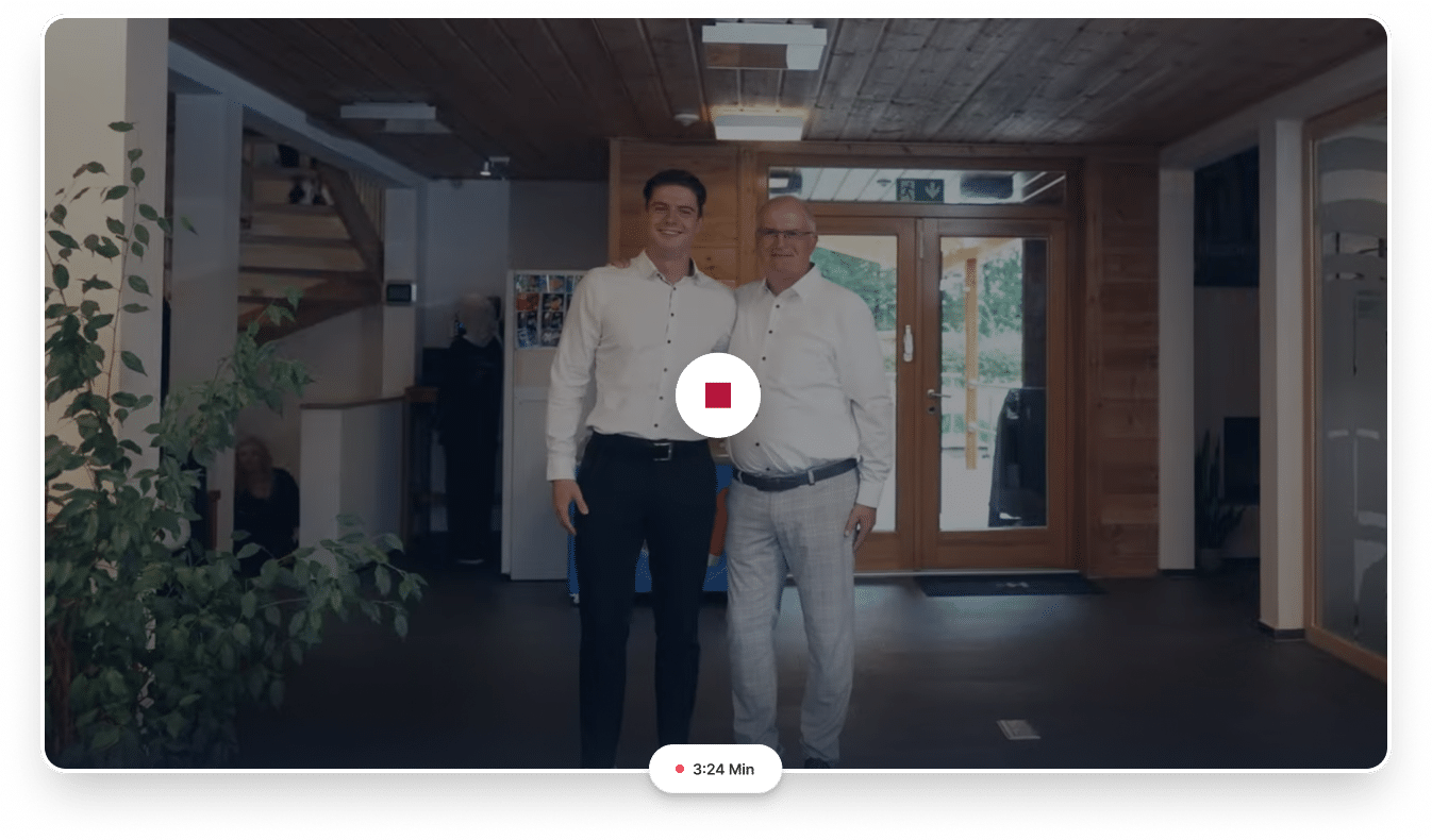 Mitarbeiter von HK Consulting im Büro, Experten für Dokumente-Digitalisierung und Enterprise Content Management.